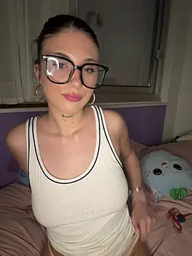 Snapshot of Milagomez chatting on 24, 6, 2026 Milagomez online show from 24, 6, 2026
