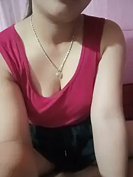 Snapshot of Clarra-s chatting on 9, 7, 2026 Clarra-s online show from 9, 7, 2026