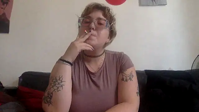Snapshot of mysteradecadent chatting on 26, 6, 2026 mysteradecadent online show from 26, 6, 2026