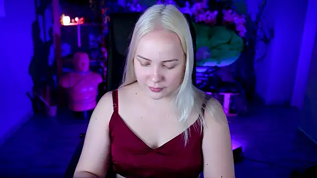 Snapshot of stellawatts chatting on 12, 7, 2026 stellawatts online show from 12, 7, 2026