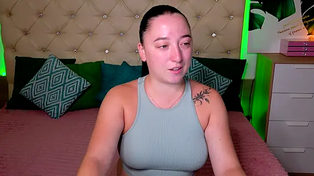 AVA MAXIMUS online show from 13, 7, 2026
