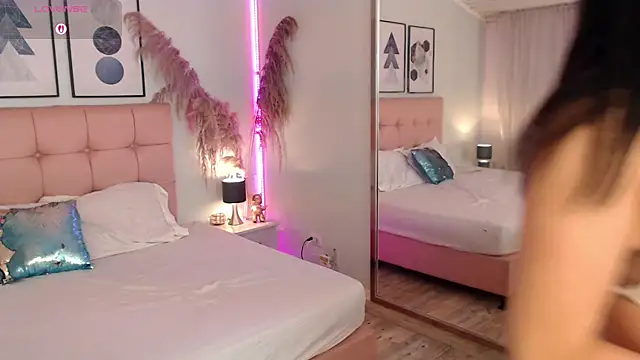 Snapshot of Marilyn_Rosex chatting on 22, 7, 2026 Marilyn Rosex online show from 22, 7, 2026