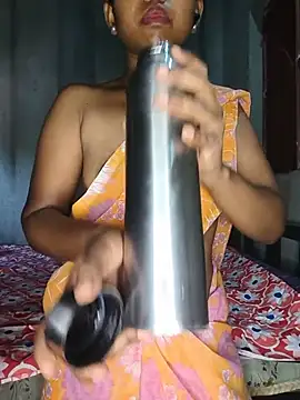 SexyMeena95 online show from 17, 6, 2026