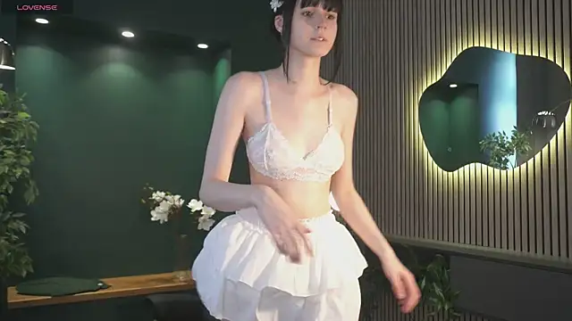 Snapshot of Michelle_Rain chatting on 12, 7, 2026 Michelle Rain online show from 12, 7, 2026