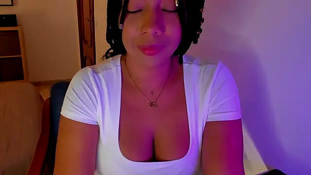 Snapshot of NicolePasqualott chatting on 26, 9, 2025 NicolePasqualott online show from 26, 9, 2025