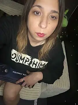 Snapshot of Eze13crybaby chatting on 23, 6, 2026 Eze13crybaby online show from 23, 6, 2026