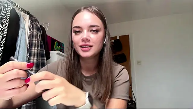 Snapshot of beautifulMira chatting on 14, 6, 2026 beautifulMira online show from 14, 6, 2026