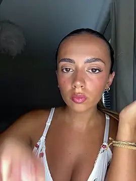 Harrietbronzex online show from 20, 6, 2026