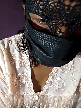 Snapshot of Nikini-xx chatting on 28, 7, 2026 Nikini-xx online show from 28, 7, 2026