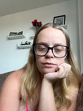 Snapshot of Kell1016- chatting on 20, 7, 2026 Kell1016- online show from 20, 7, 2026