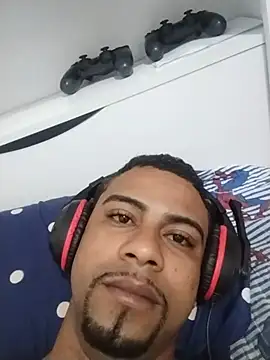 Snapshot of 01LeonBlack chatting on 24, 7, 2026 01LeonBlack online show from 24, 7, 2026