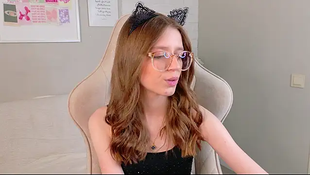 Snapshot of StellaMour chatting on 27, 7, 2026 StellaMour online show from 27, 7, 2026