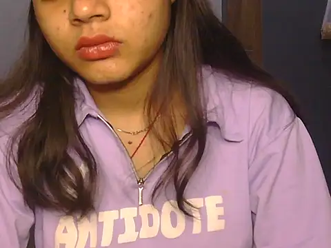 Snapshot of Aleena_Singh chatting on 23, 6, 2026 Aleena Singh online show from 23, 6, 2026