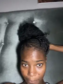 Snapshot of ShakiraThompss18 chatting on 19, 6, 2026 ShakiraThompss18 online show from 19, 6, 2026