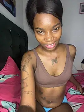 Snapshot of ShakiraThompss18 chatting on 8, 7, 2026 ShakiraThompss18 online show from 8, 7, 2026