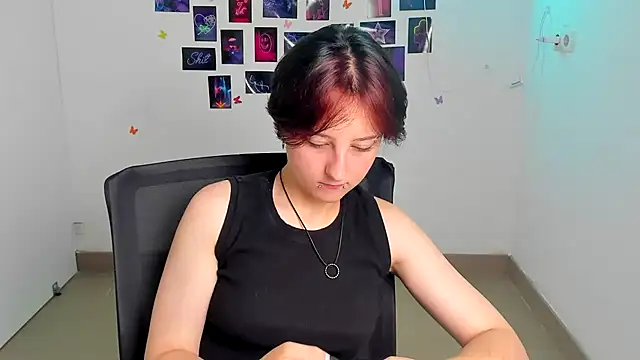 Snapshot of Dilara_Kiss_ chatting on 20, 7, 2026 Dilara Kiss online show from 20, 7, 2026