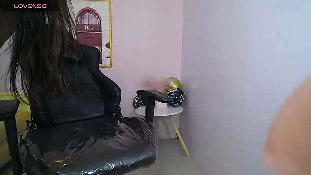 Snapshot of Lia_Rose_ch chatting on 6, 7, 2026 Lia Rose ch online show from 6, 7, 2026