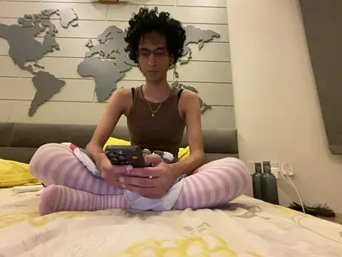 Snapshot of vale_vzg chatting on 20, 6, 2026 vale vzg online show from 20, 6, 2026