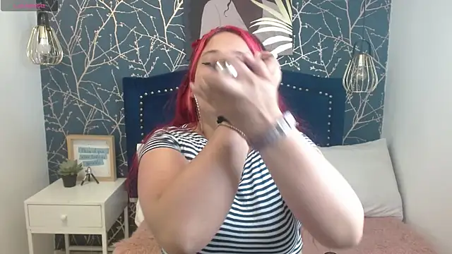 Snapshot of red_liia_tk chatting on 25, 7, 2026 red liia tk online show from 25, 7, 2026