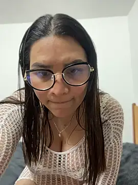 Snapshot of Mia_monroe1 chatting on 6, 8, 2026 Mia monroe1 online show from 6, 8, 2026