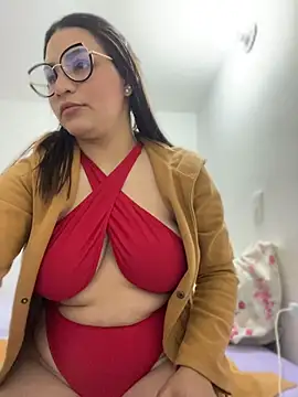 Snapshot of Mia_monroe1 chatting on 7, 8, 2026 Mia monroe1 online show from 7, 8, 2026