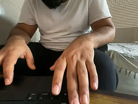 Snapshot of virginboyjammu chatting on 8, 8, 2026 virginboyjammu online show from 8, 8, 2026