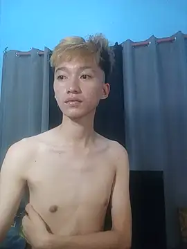 Snapshot of Fem_phiLboy69 chatting on 3, 7, 2026 Fem phiLboy69 online show from 3, 7, 2026