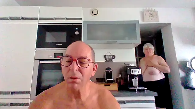 Snapshot of coquinesensuel chatting on 4, 7, 2026 coquinesensuel online show from 4, 7, 2026