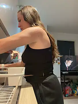 Snapshot of Coleyy_xx chatting on 4, 7, 2026 Coleyy xx online show from 4, 7, 2026
