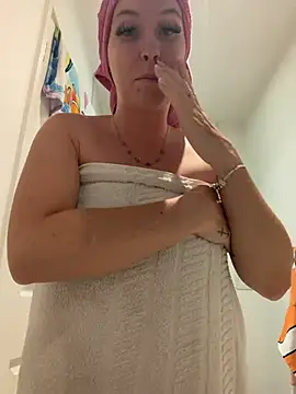 Snapshot of Coleyy_xx chatting on 26, 7, 2026 Coleyy xx online show from 26, 7, 2026