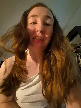 Snapshot of Roughredhead421 chatting on 18, 6, 2026 Roughredhead421 online show from 18, 6, 2026