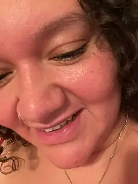 Snapshot of HeidiSanabria chatting on 11, 7, 2026 HeidiSanabria online show from 11, 7, 2026
