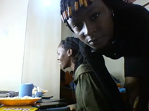 Snapshot of freakyqueenB chatting on 20, 6, 2026 freakyqueenB online show from 20, 6, 2026