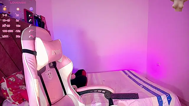Snapshot of zafira_lux_ chatting on 21, 6, 2026 zafira lux online show from 21, 6, 2026
