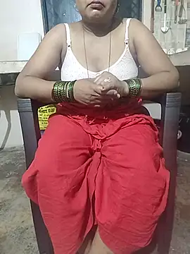 Snapshot of Bhabhiannuxxx chatting on 7, 8, 2026 Bhabhiannuxxx online show from 7, 8, 2026