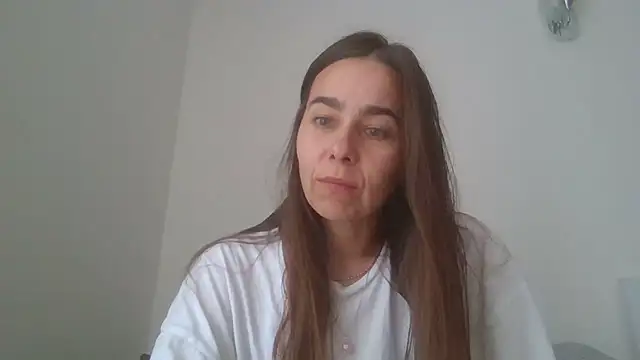 Snapshot of Vanelleda chatting on 23, 6, 2026 Vanelleda online show from 23, 6, 2026