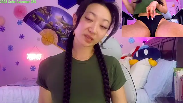 Snapshot of MySweetSofie chatting on 5, 2, 2025 MySweetSofie online show from 5, 2, 2025