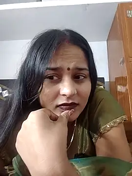 Snapshot of Mummy_jii1 chatting on 29, 7, 2026 Mummy jii1 online show from 29, 7, 2026