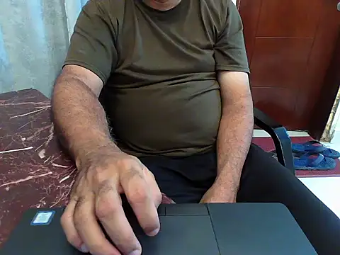 Snapshot of desipapaxx chatting on 25, 6, 2026 desipapaxx online show from 25, 6, 2026