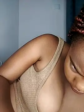 Snapshot of CurvyCharmsTush chatting on 24, 6, 2026 CurvyCharmsTush online show from 24, 6, 2026