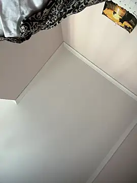 Lisse of striptease online show from 4, 8, 2026