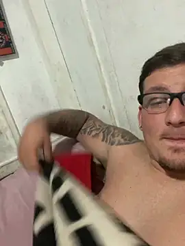 Snapshot of luisinnnnnn chatting on 15, 7, 2026 luisinnnnnn online show from 15, 7, 2026