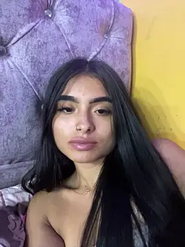 Snapshot of Samantha_098 chatting on 5, 7, 2026 Samantha 098 online show from 5, 7, 2026