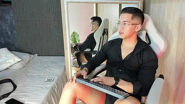Matias strong1 online show from 30, 7, 2026
