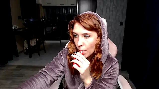 Reginasmilee online show from 2, 10, 2025