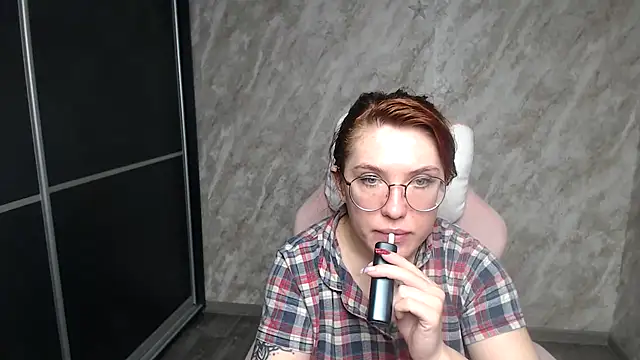 Reginasmilee online show from 13, 1, 2026