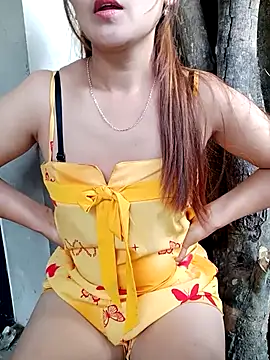Snapshot of Emma-18h chatting on 5, 7, 2026 Emma-18h online show from 5, 7, 2026