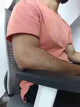 Snapshot of 8inch_hunk19 chatting on 24, 7, 2026 8inch hunk19 online show from 24, 7, 2026