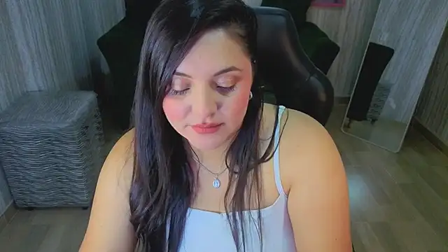 Snapshot of anthonella_stone_t chatting on 4, 7, 2026 anthonella stone t online show from 4, 7, 2026