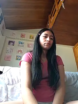 Snapshot of Zui_Luh chatting on 25, 6, 2026 Zui Luh online show from 25, 6, 2026
